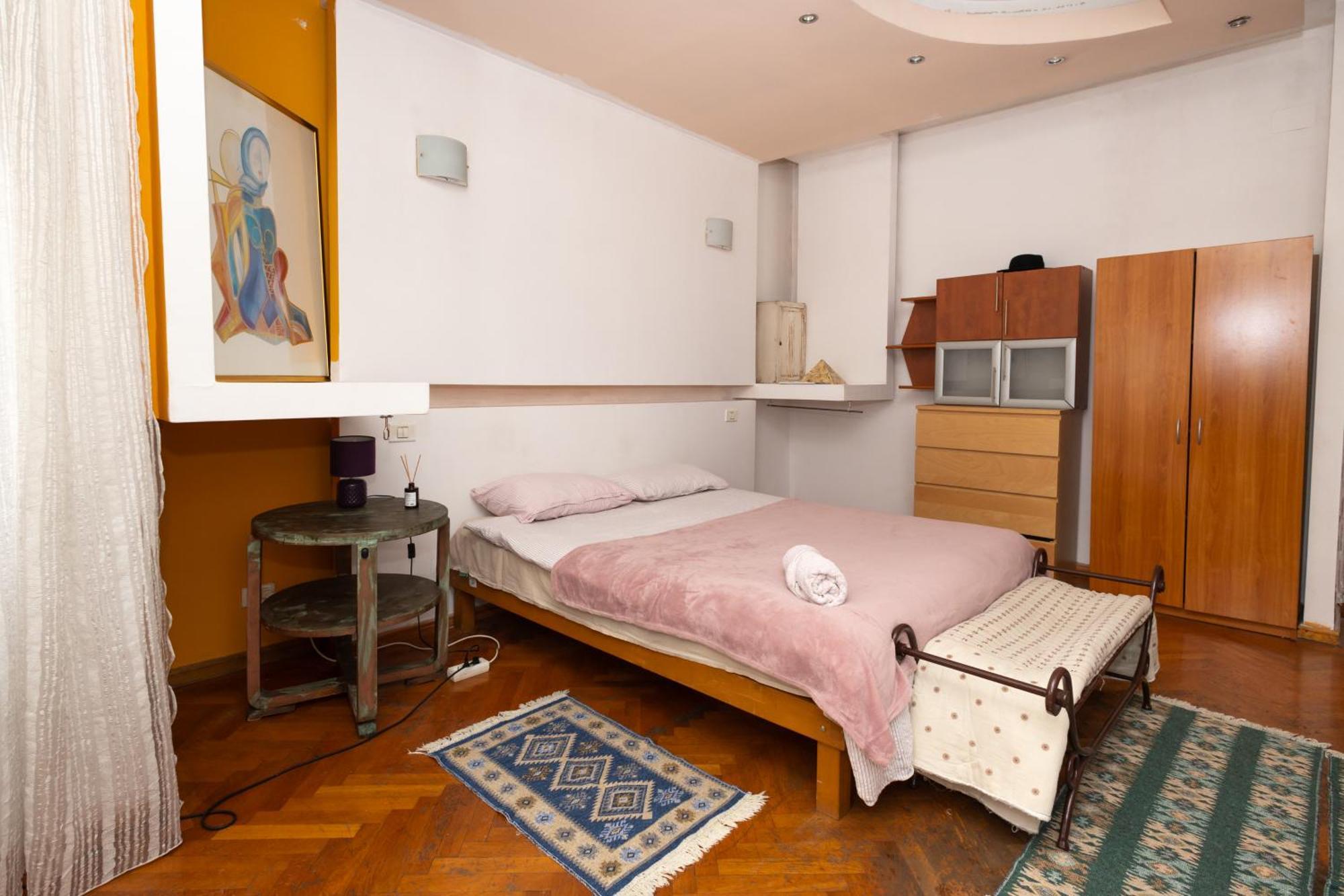 Shared Retro Vintage Luxury Apartment Bucarest Esterno foto