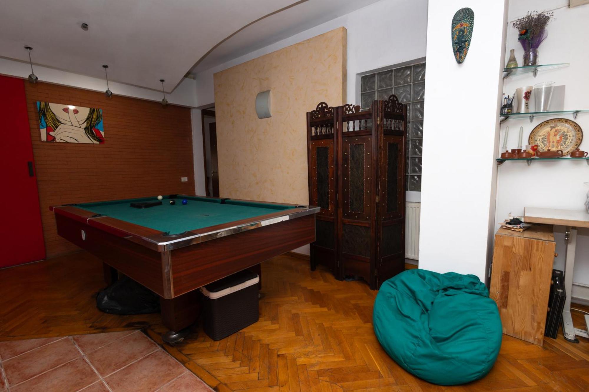 Shared Retro Vintage Luxury Apartment Bucarest Esterno foto