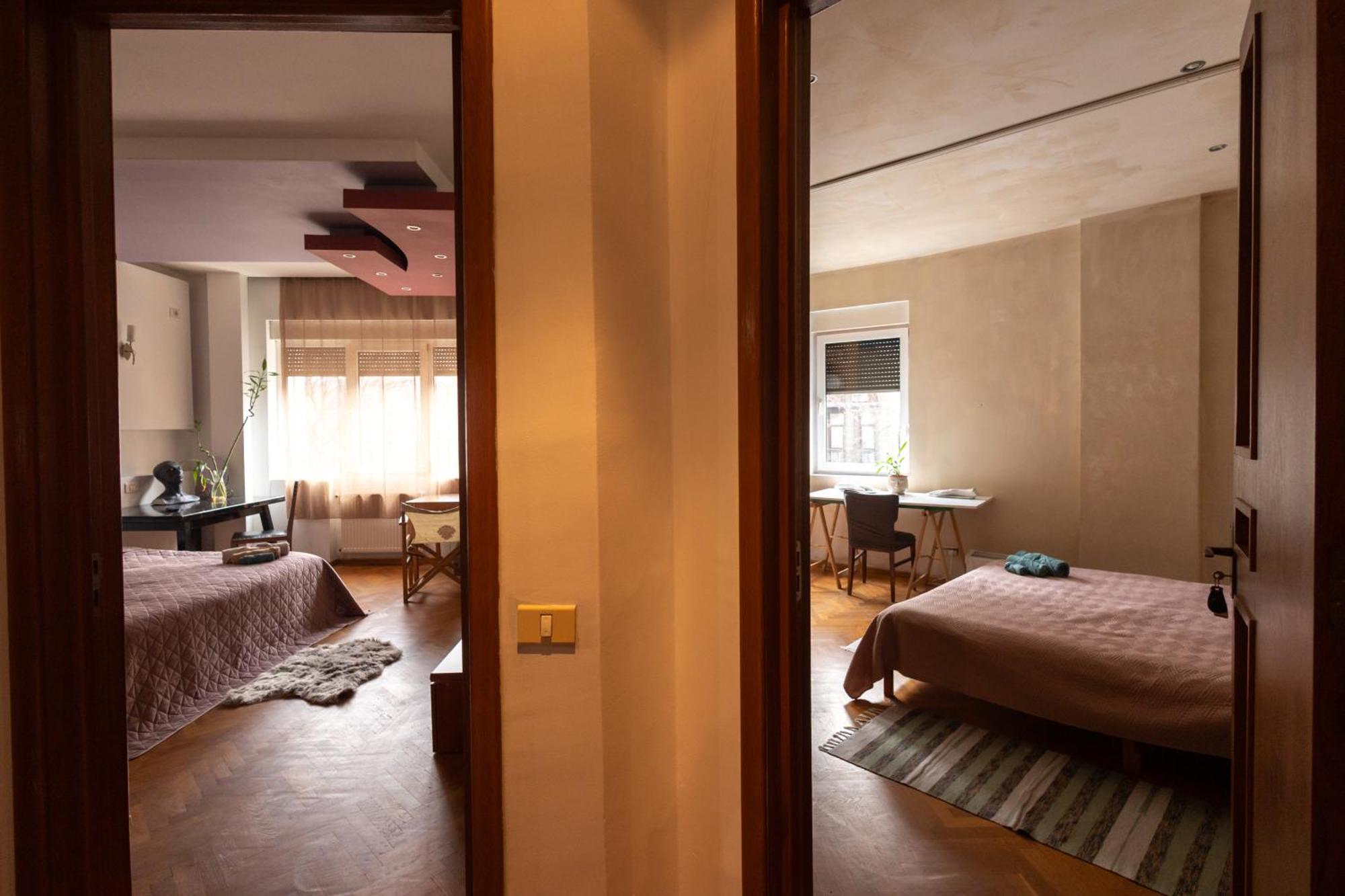 Shared Retro Vintage Luxury Apartment Bucarest Esterno foto