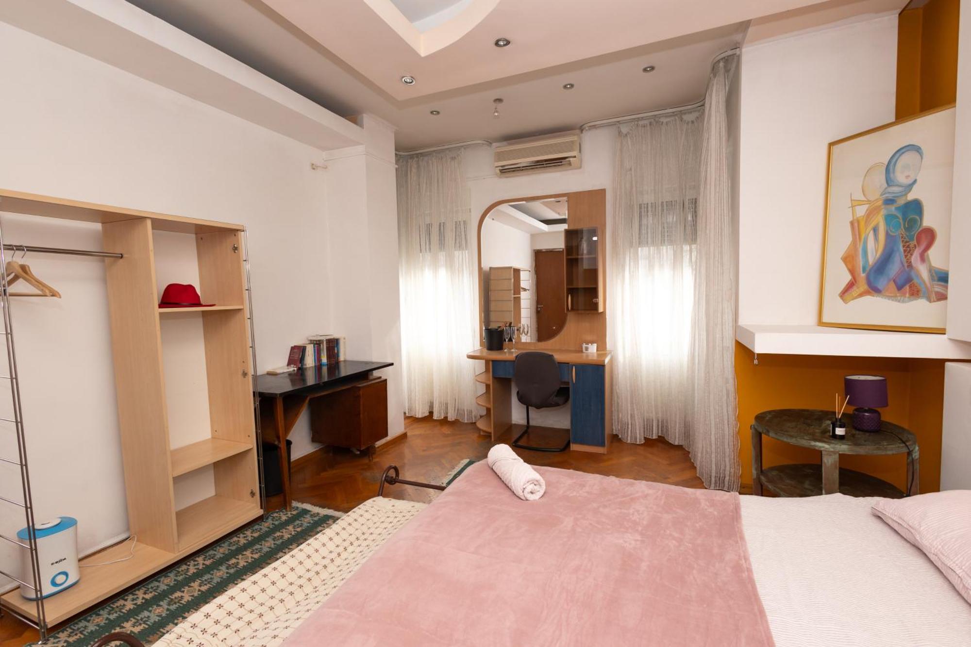 Shared Retro Vintage Luxury Apartment Bucarest Esterno foto